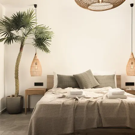 5, Unique Location - Sea View * Λιθακιά